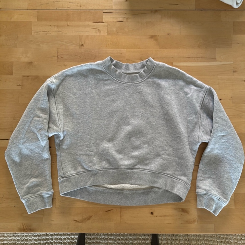 MATE THE LABEL Cropped Heather Grey Sweatshirt size small